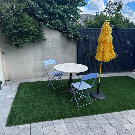 Cosy Rez De Jardin Kaligone شقة *