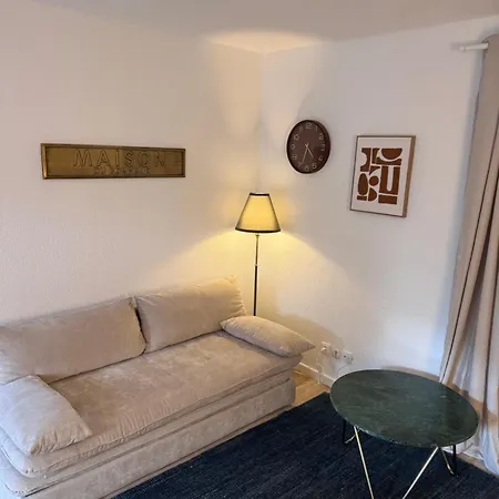 Cosy Rez De Jardin Kaligone شقة